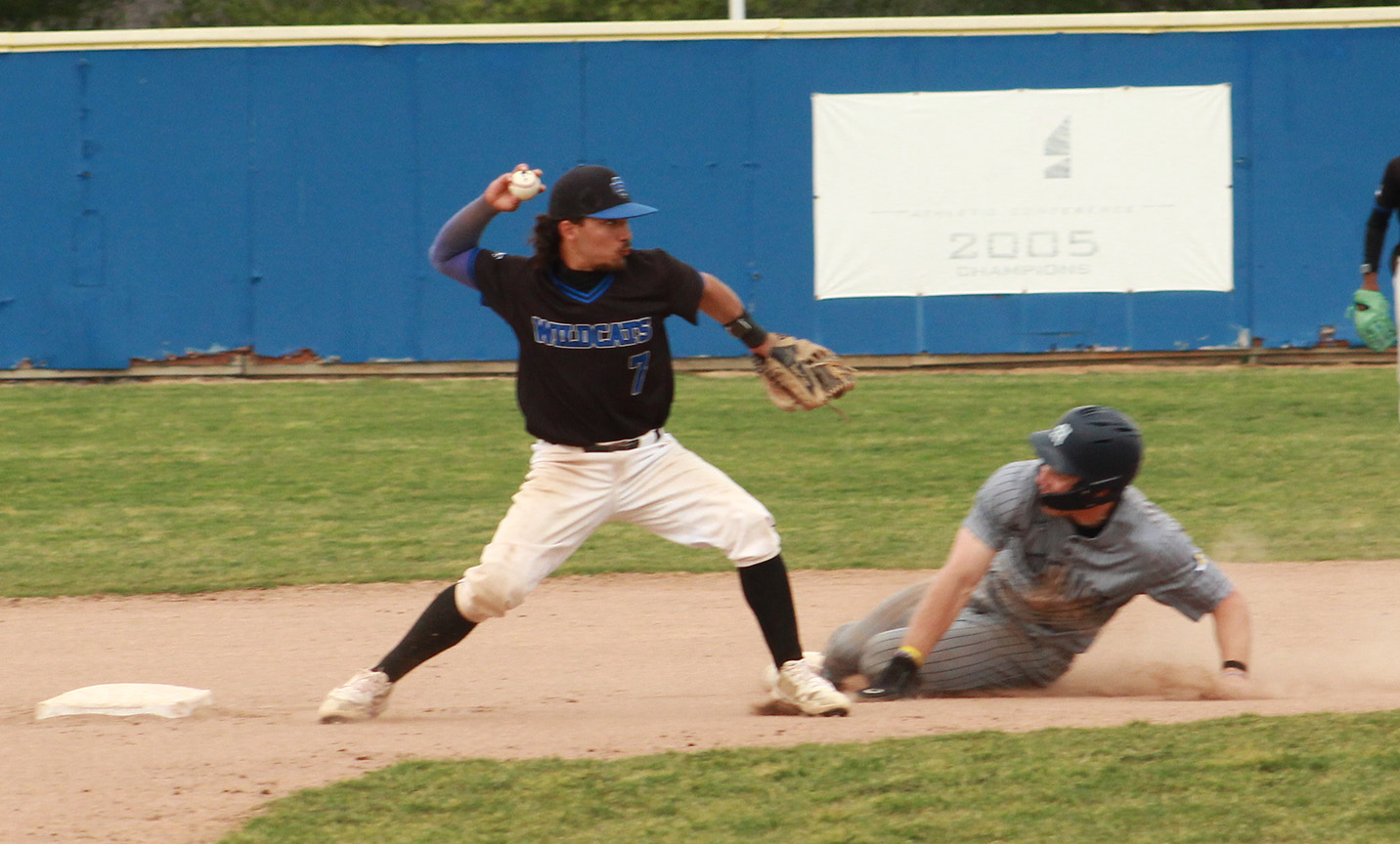 Baseball Records 28 hits in Split at Graceland