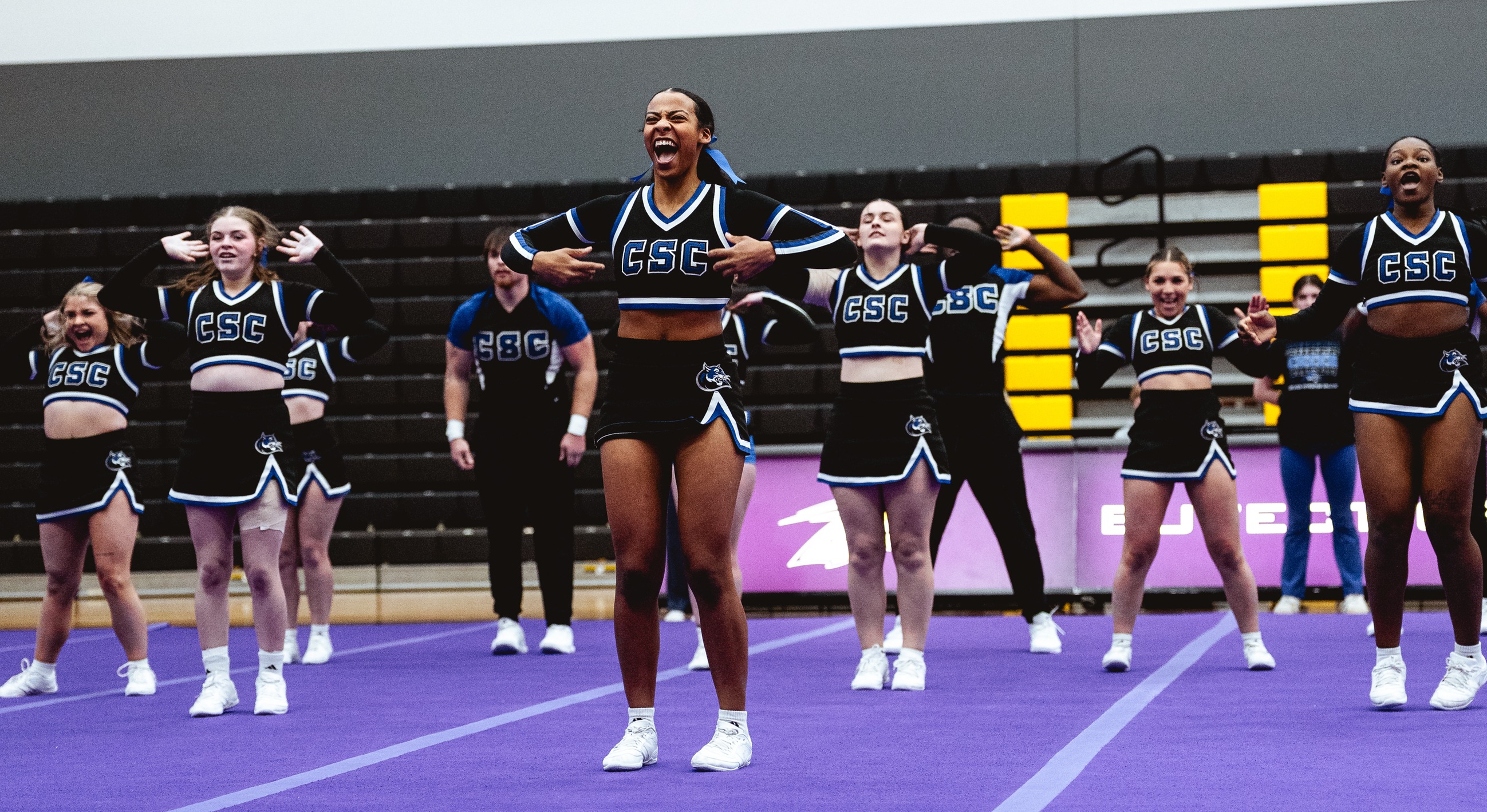 Cheer Competes in Arch City Classic, Cougar Classic over the Weekend