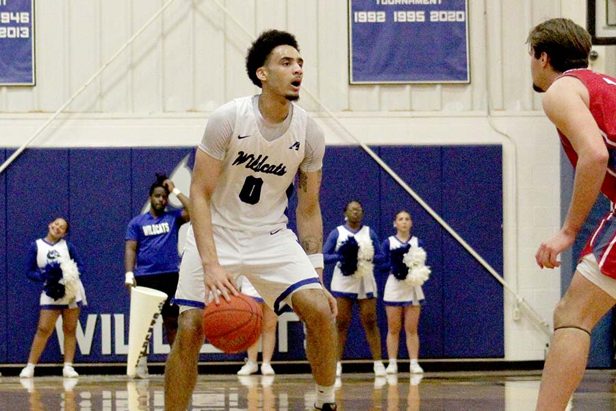 Men's Basketball Nipped by CMU in Overtime
