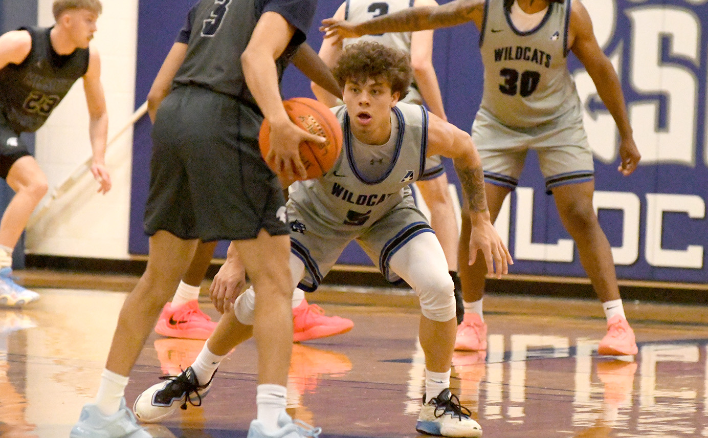 Jenkins Scores 30 in Wildcats' Seven-Point Loss to Missouri Valley