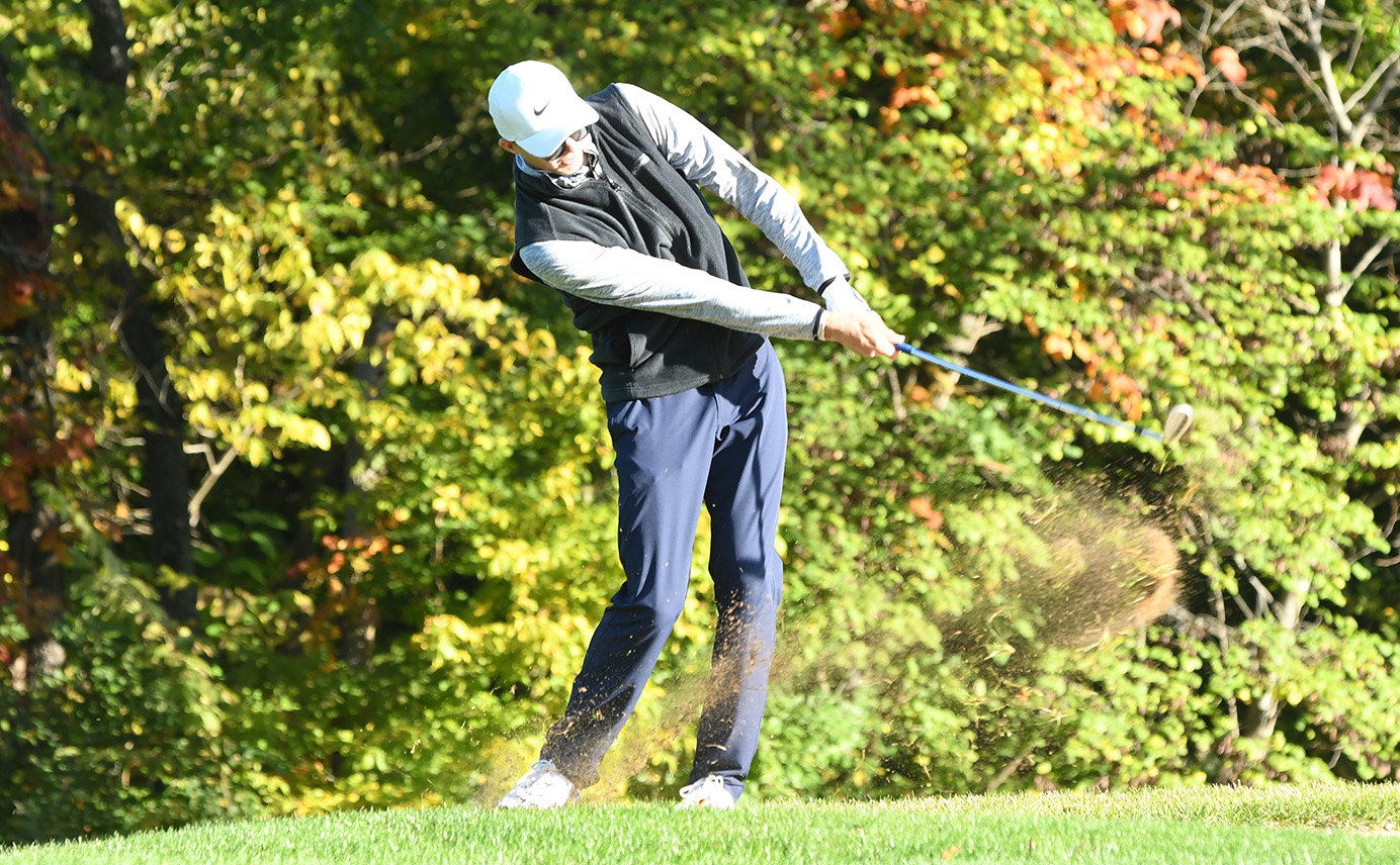Men's Golf Competes at Central Fall Classic