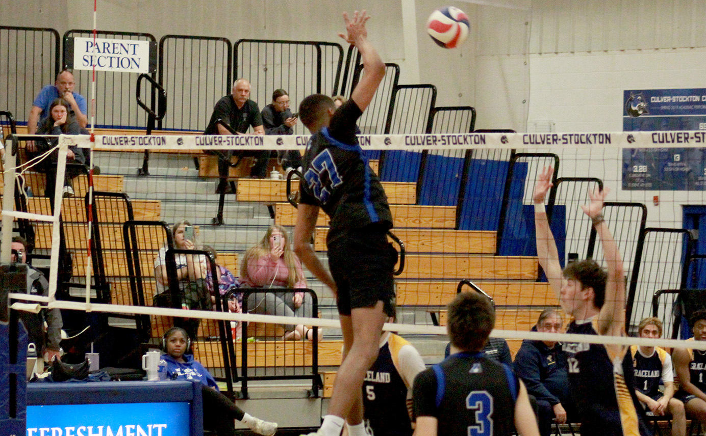 Men's Volleyball Ends Road Slate with Loss at Clarke