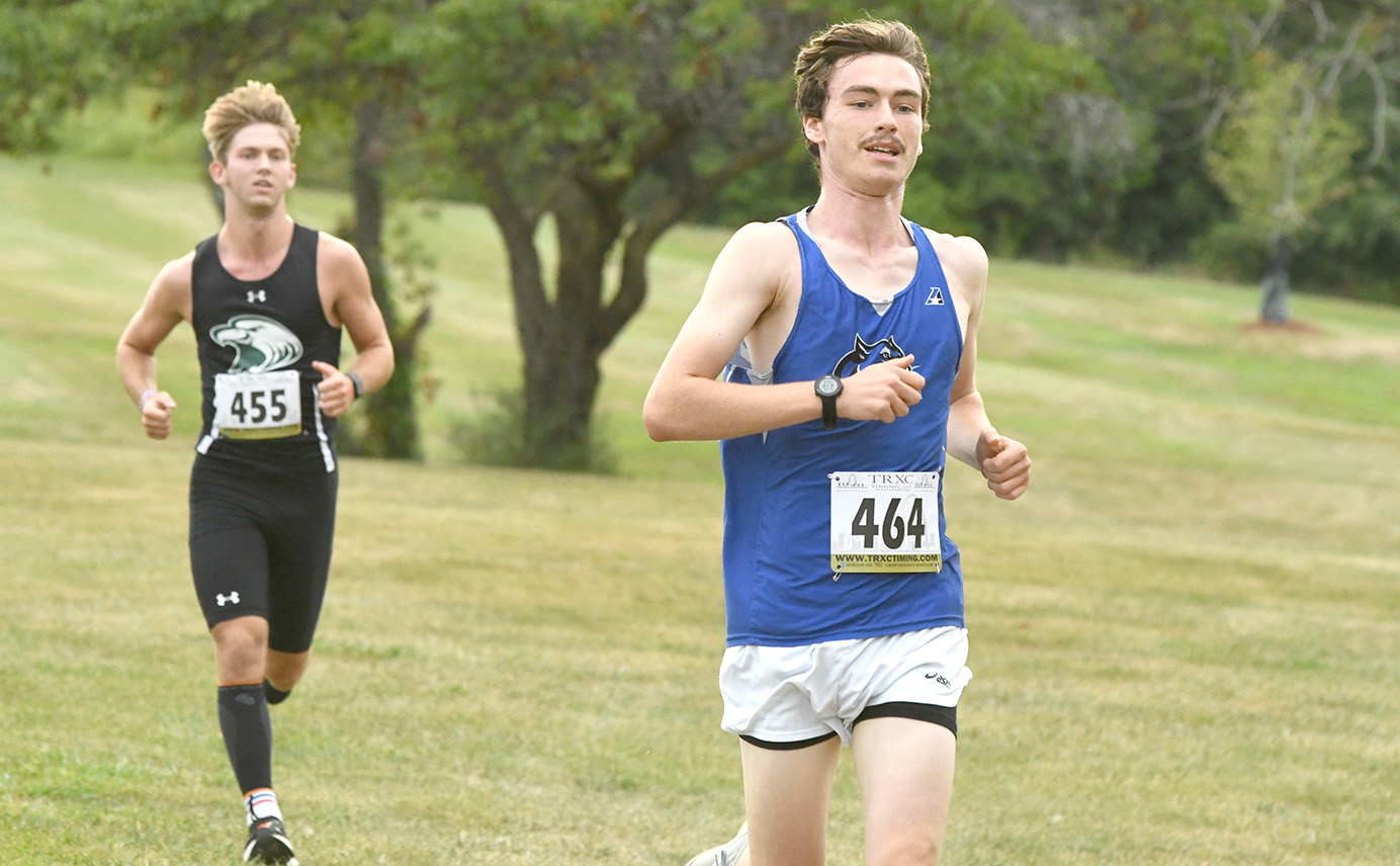 Dowd, McNamee Set Personal Marks at Indian Hills Invitational