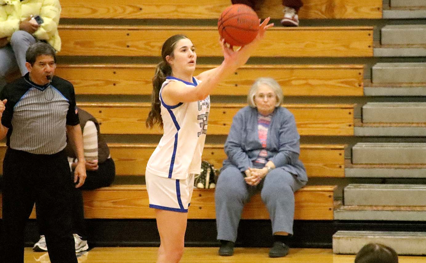 Wildcats Hold Off Clarke, Claim 20th Victory of the Season