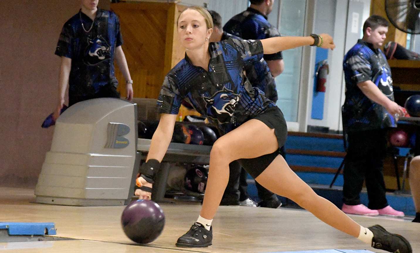 Women's Bowling Finish 15th at Team Sectional in Smyrna, Tenn.