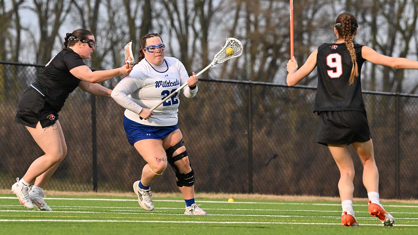 Offensive Goes Cold in Second Half as Wildcats Remain Winless on the Road