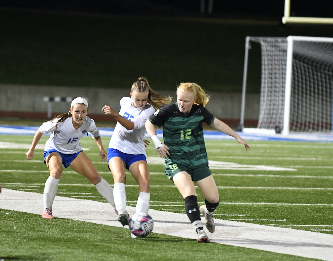 Weise Nets Lone Goal for Women's Soccer in 3-1 Setback to No. 18 CMU