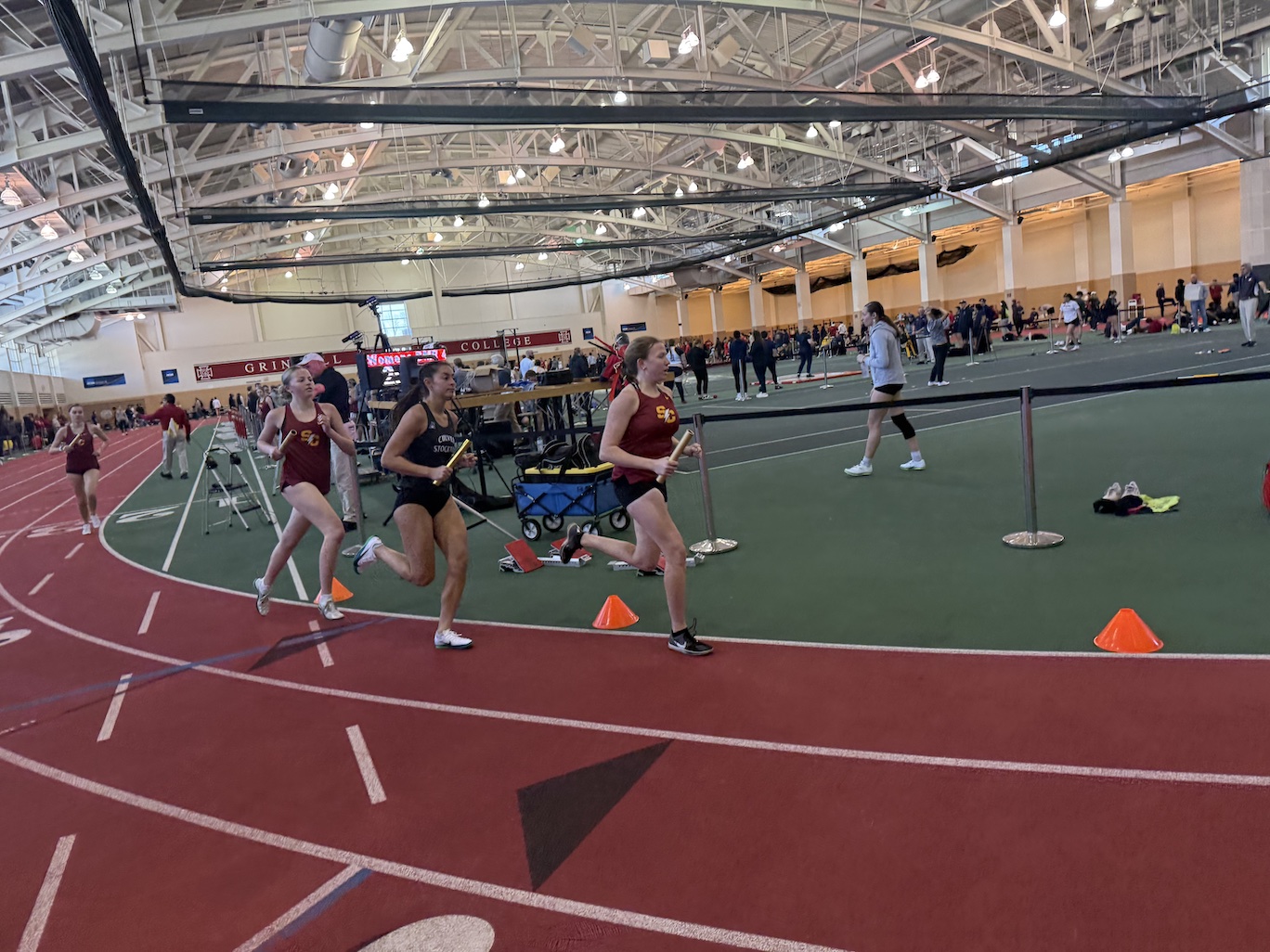 Women's Track and Field Place Ninth at Grinnell