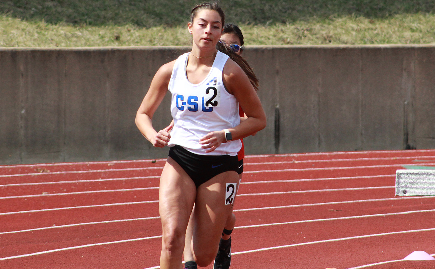 Women's Track and Field Compete at Mustang Distance Carnival and Open
