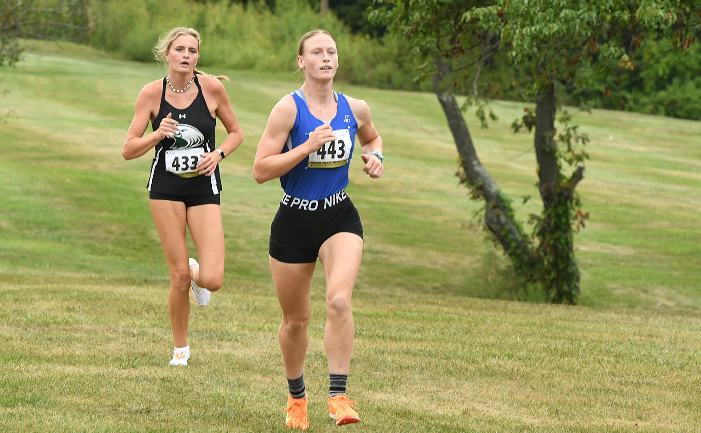 Straus Breaks 5K School Record at the Indian Hills Invitational; Team Finishes Seventh Overall